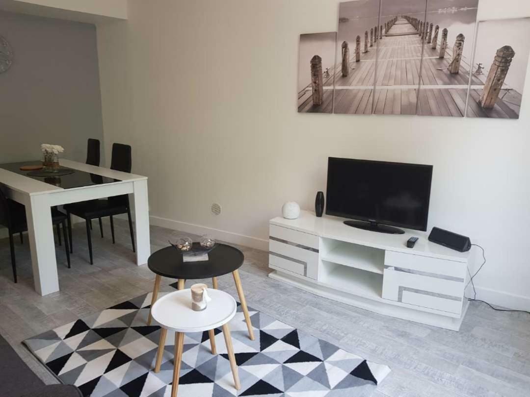 Le Cosy D'Amboise Apartment ภายนอก รูปภาพ
