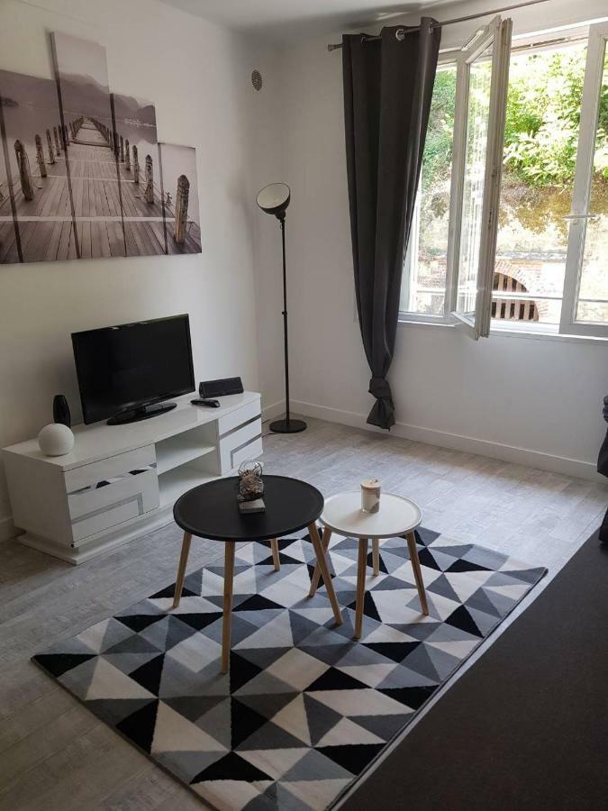 Le Cosy D'Amboise Apartment ภายนอก รูปภาพ
